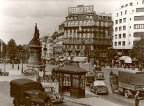 Paris La Place De Clichy 1932